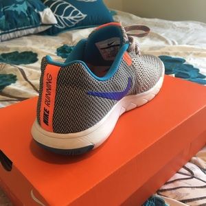 Women’s Nike flex 6.5